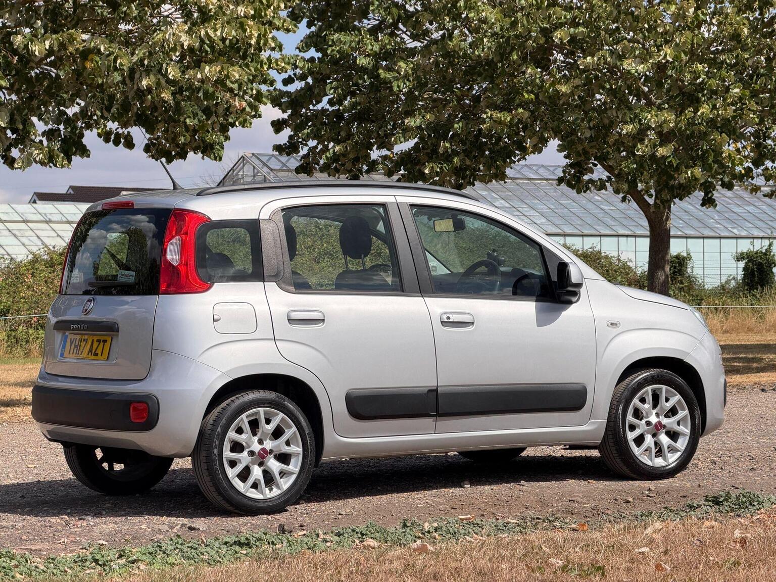 2017 Fiat Panda image 4