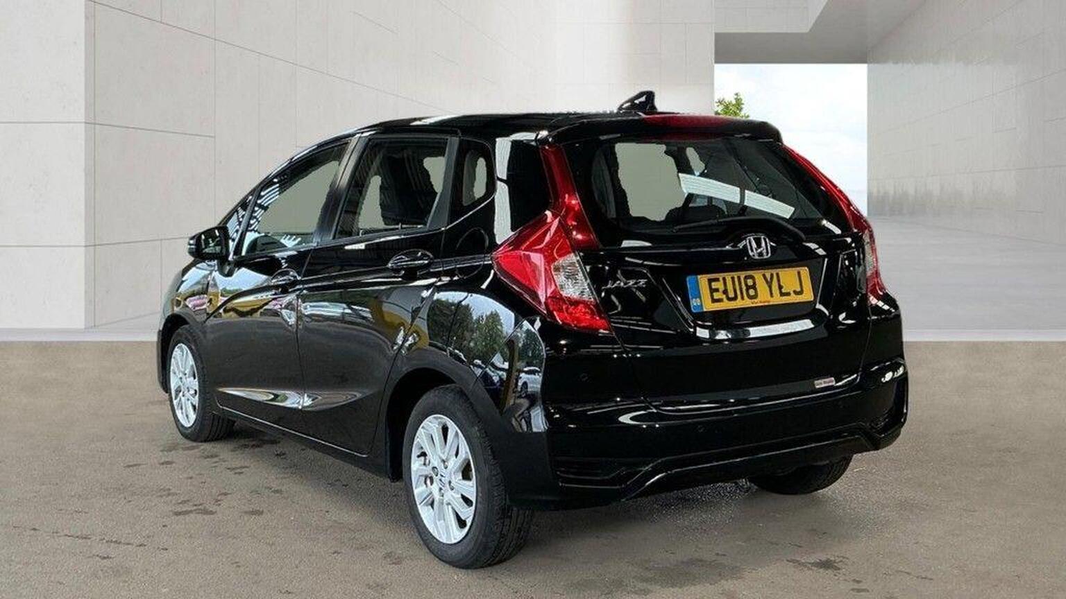 2018 Honda Jazz image 5