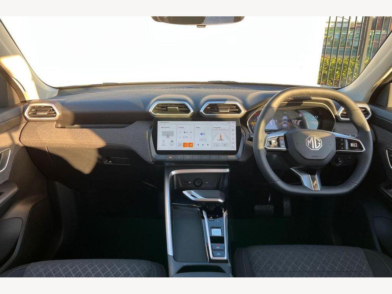MG ZS 1.5L Hybrid+ Standard Pebble Black MY25.5