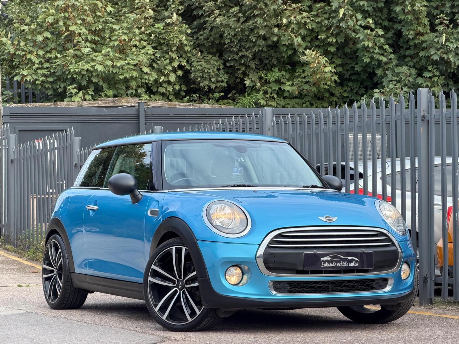 2015 MINI Hatch