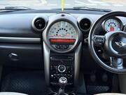 MINI Countryman SUV 1.6 Cooper D ALL4 Euro 5 (s/s) 5dr