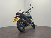 Royal Enfield Scram 411
