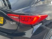 Infiniti Q30