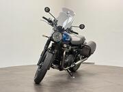 Triumph Street Twin