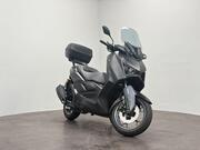 Yamaha XMAX 125