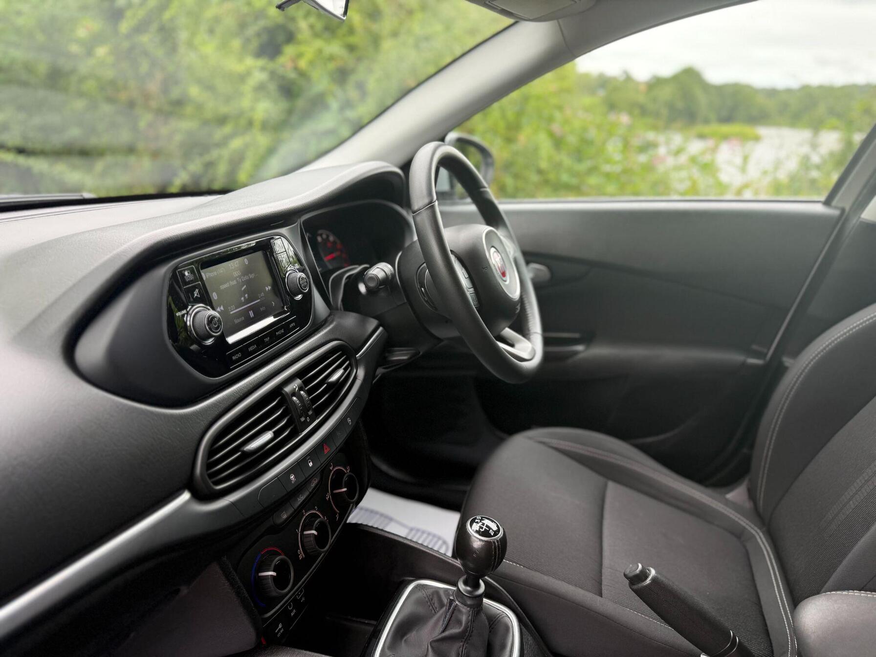2017 Fiat Tipo thumbnail 20