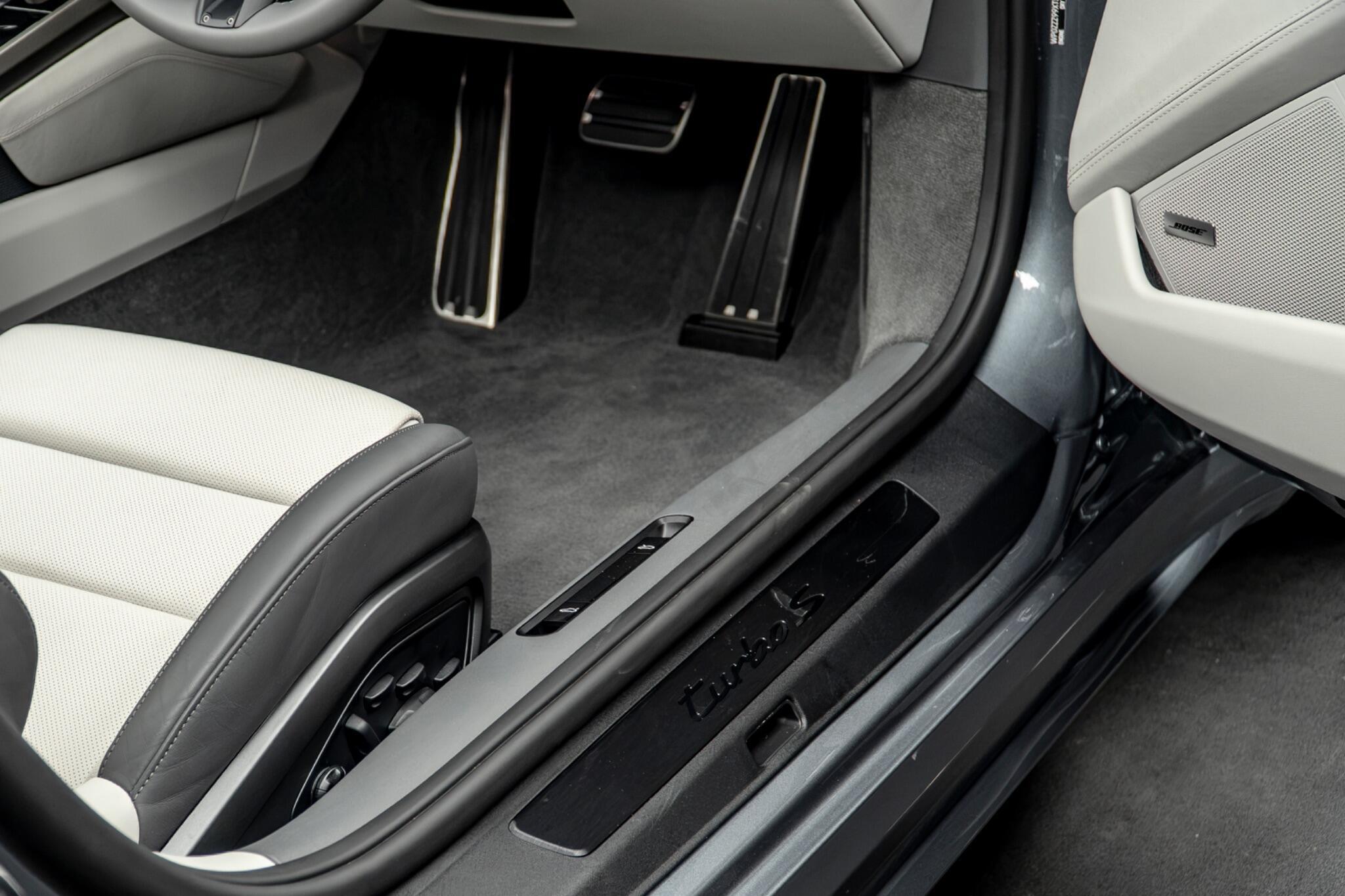 911 Turbo S Cabriolet, photo 49 of 49