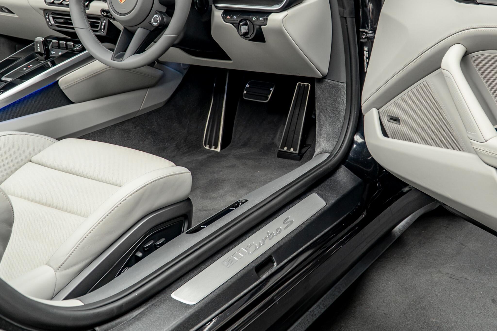 911 Turbo S Cabriolet, photo 44 of 44