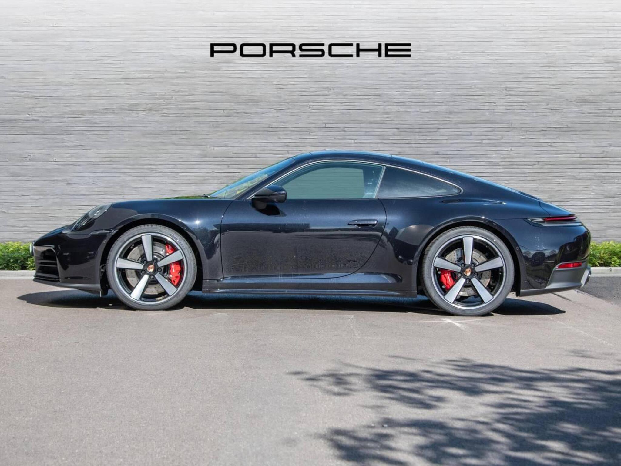 911, photo 2 of 60