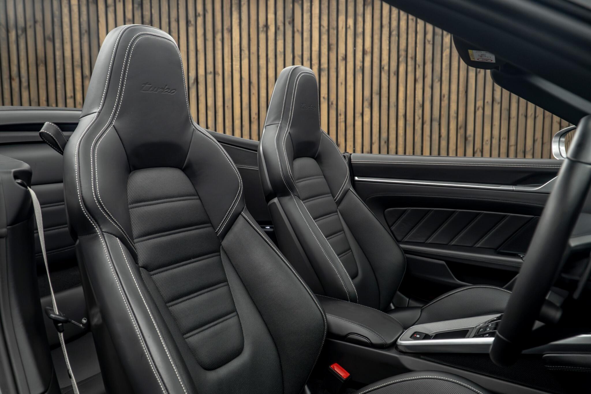 911 Turbo Cabriolet, photo 1 of 44