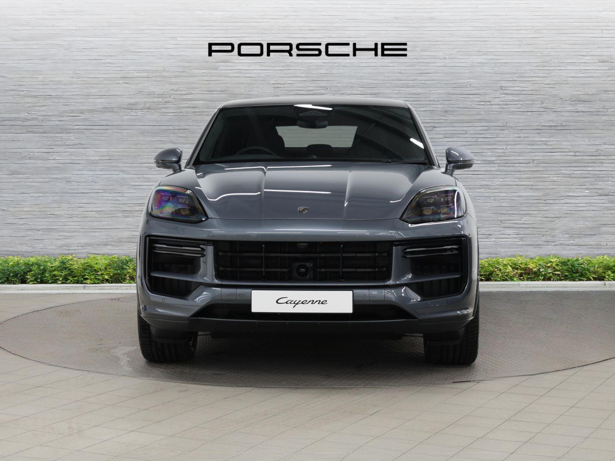 Cayenne, photo 2 of 44