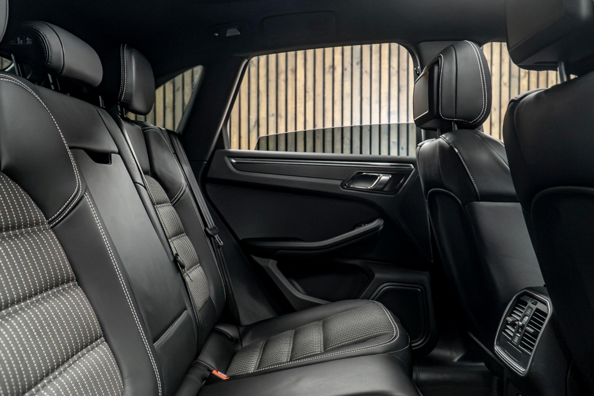 Macan T, photo 45 of 45