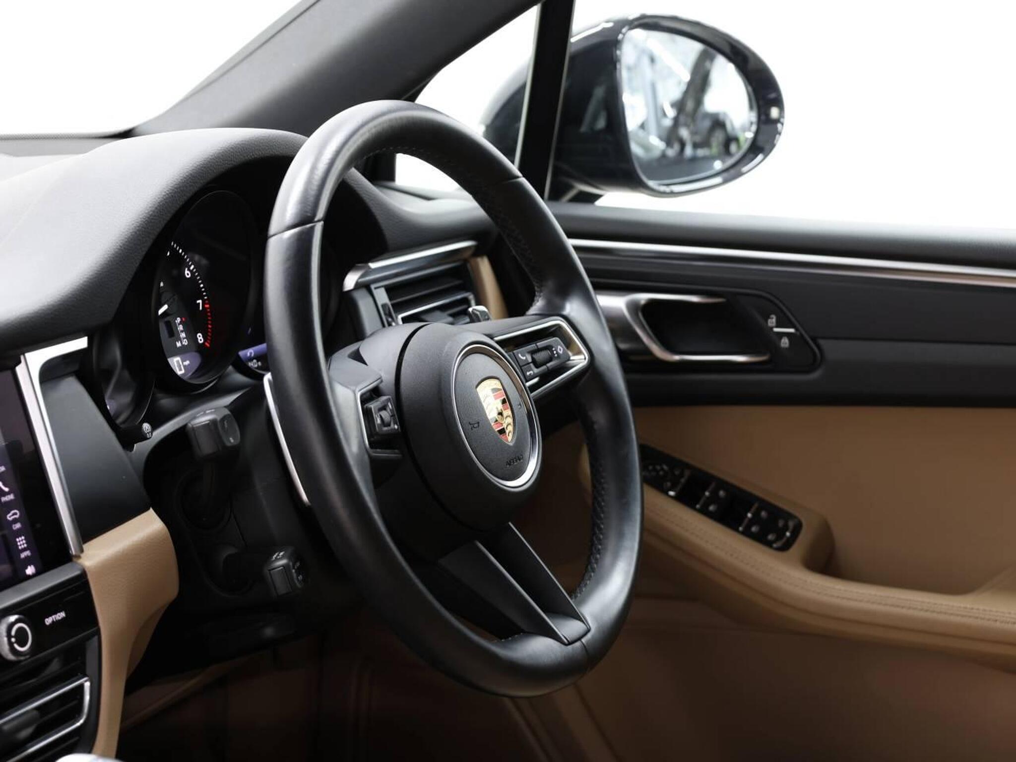 Macan, photo 39 of 39