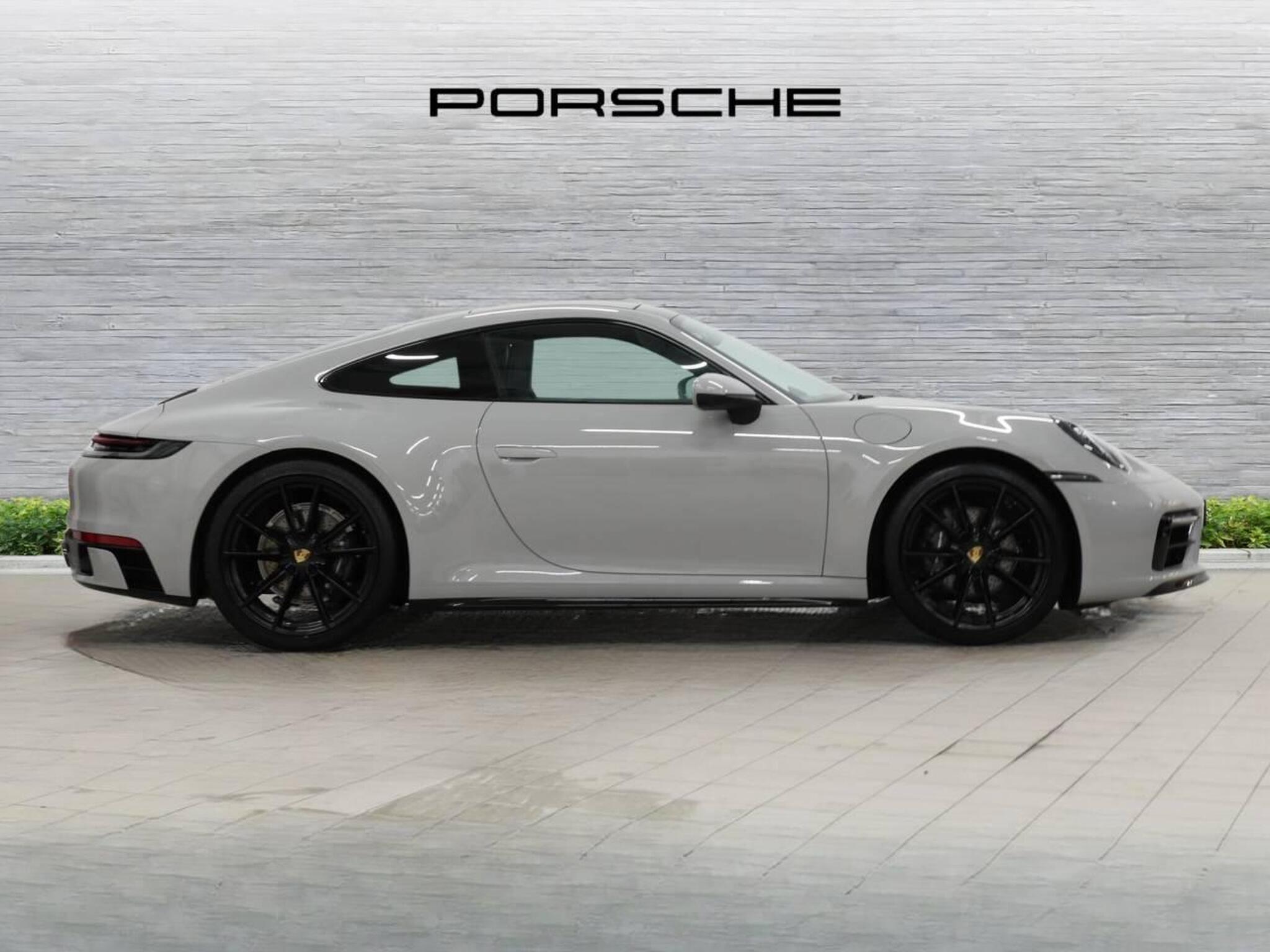 911 Carrera, photo 2 of 42