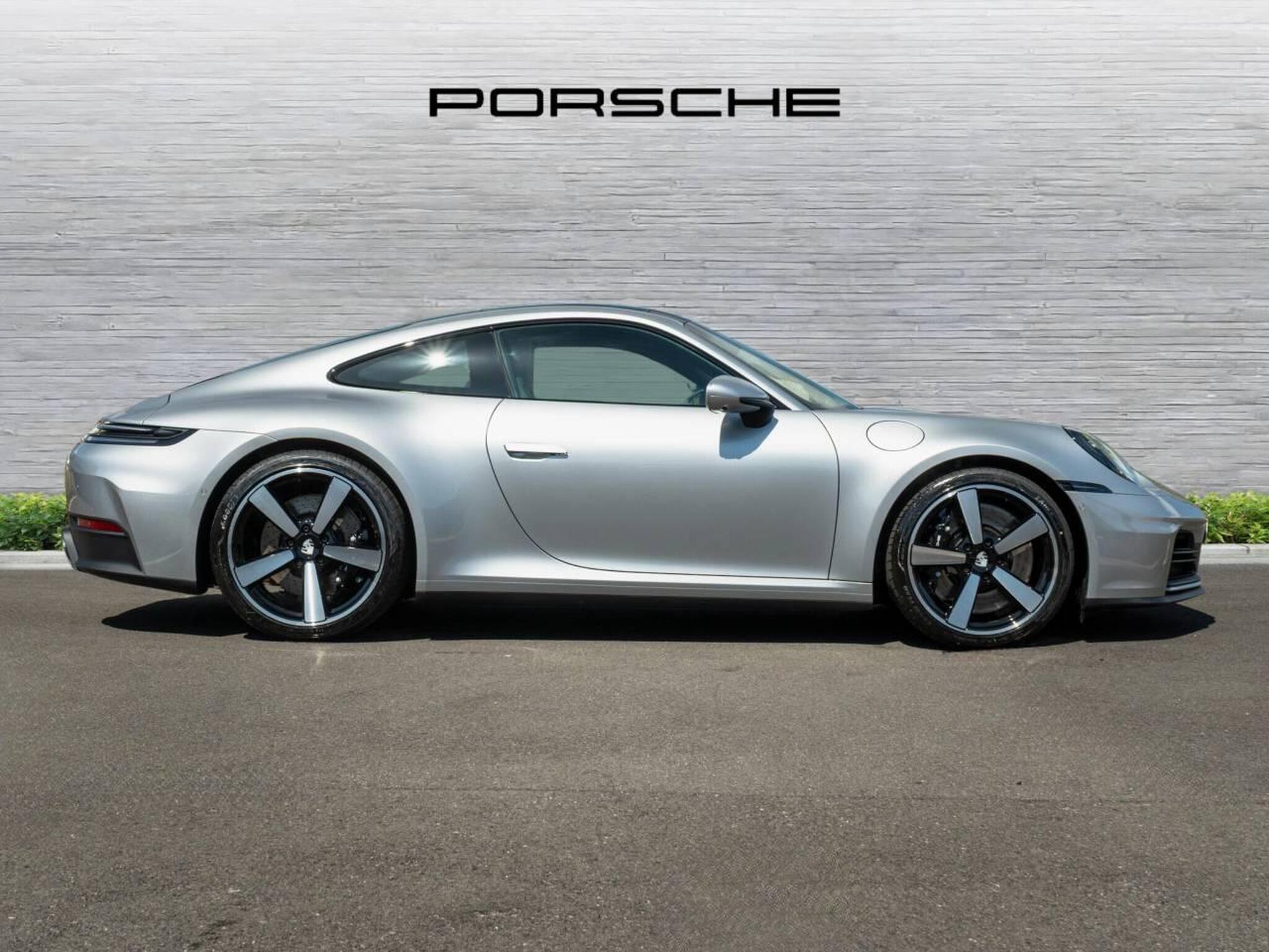 911, photo 2 of 48