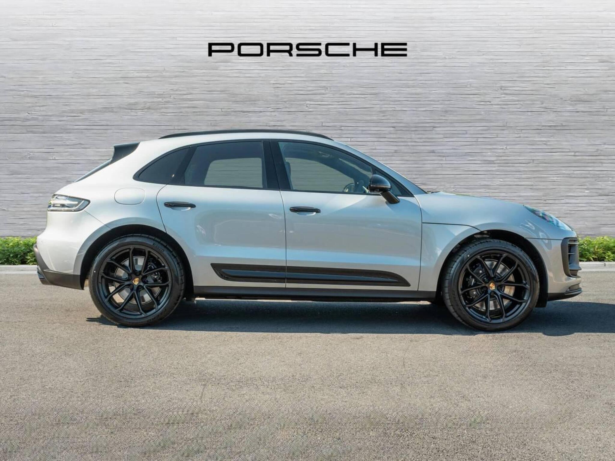 Macan GTS, photo 2 of 51