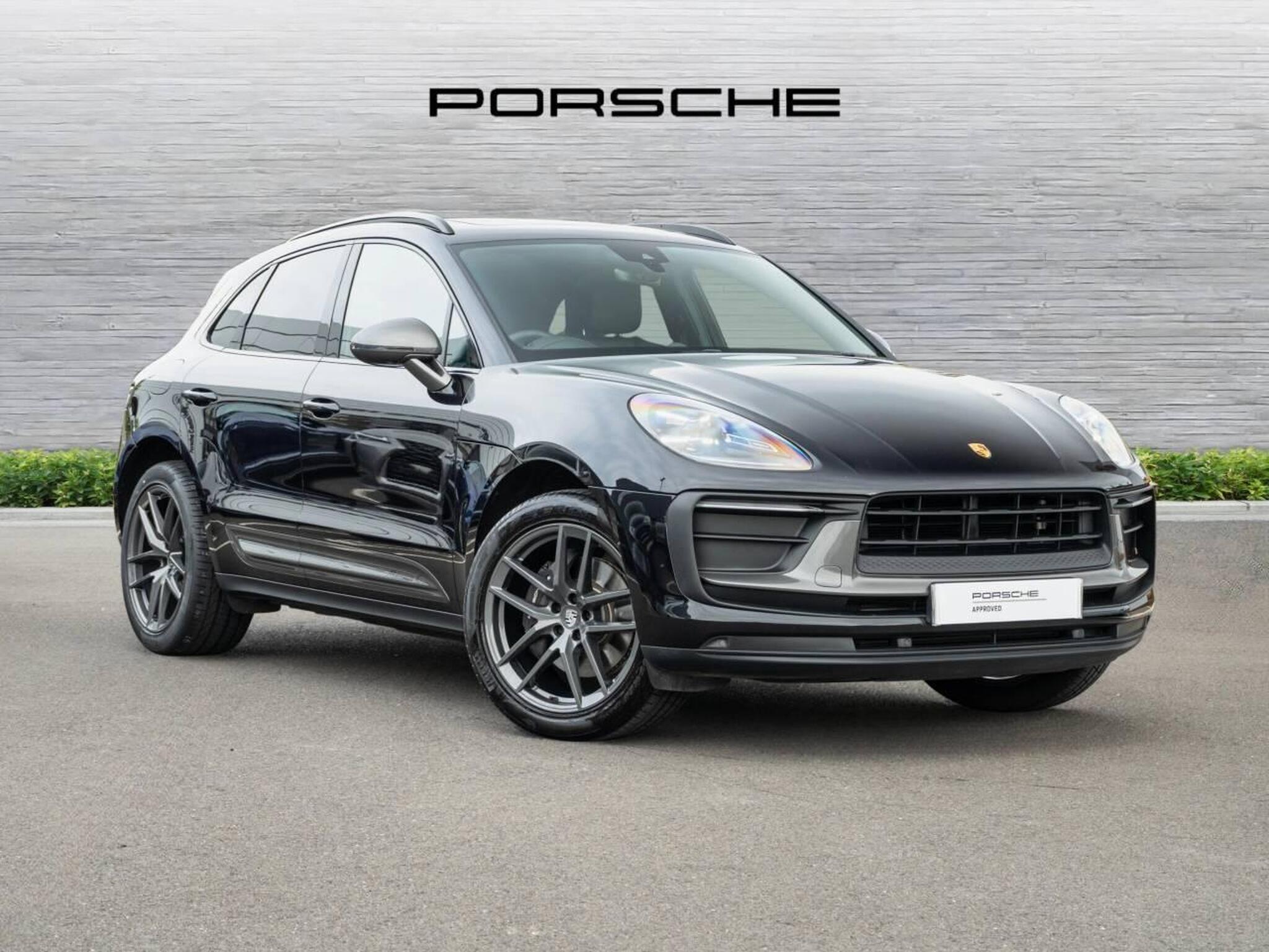 Macan T, photo 1 of 49