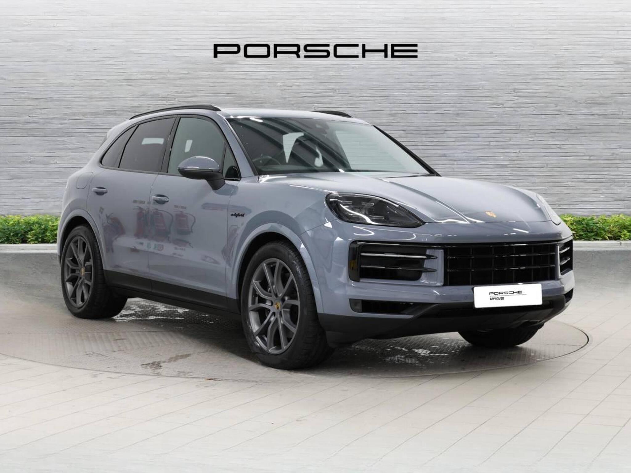 Cayenne E-Hybrid, photo 1 of 43