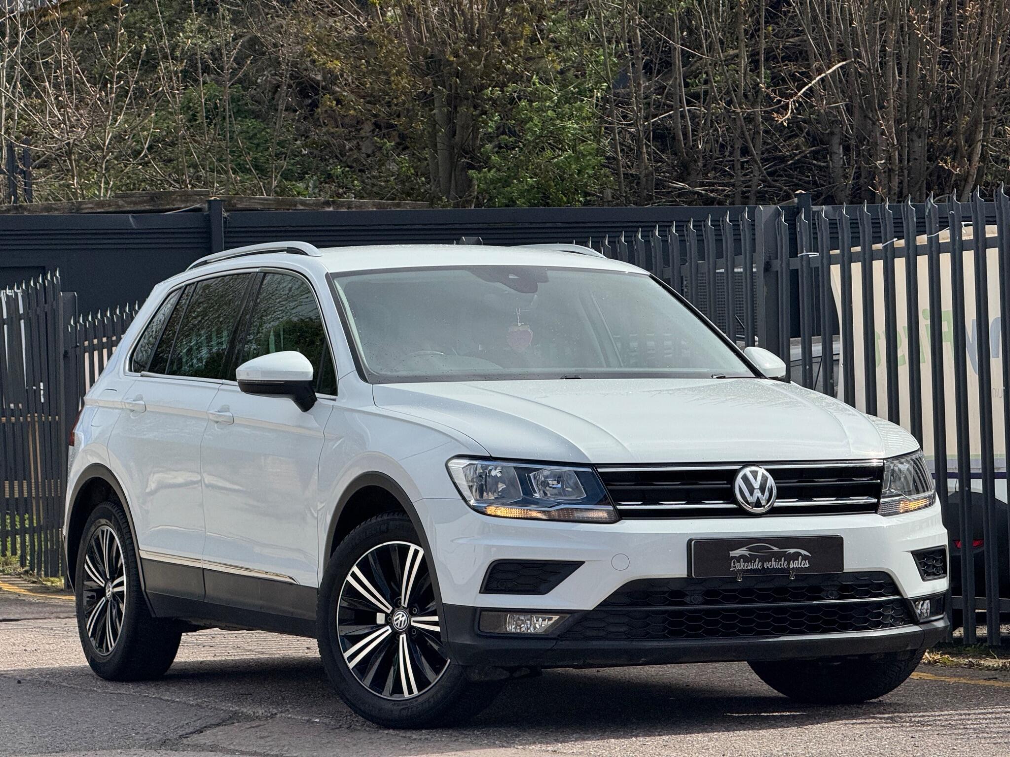 2017 Volkswagen Tiguan SE Navigation