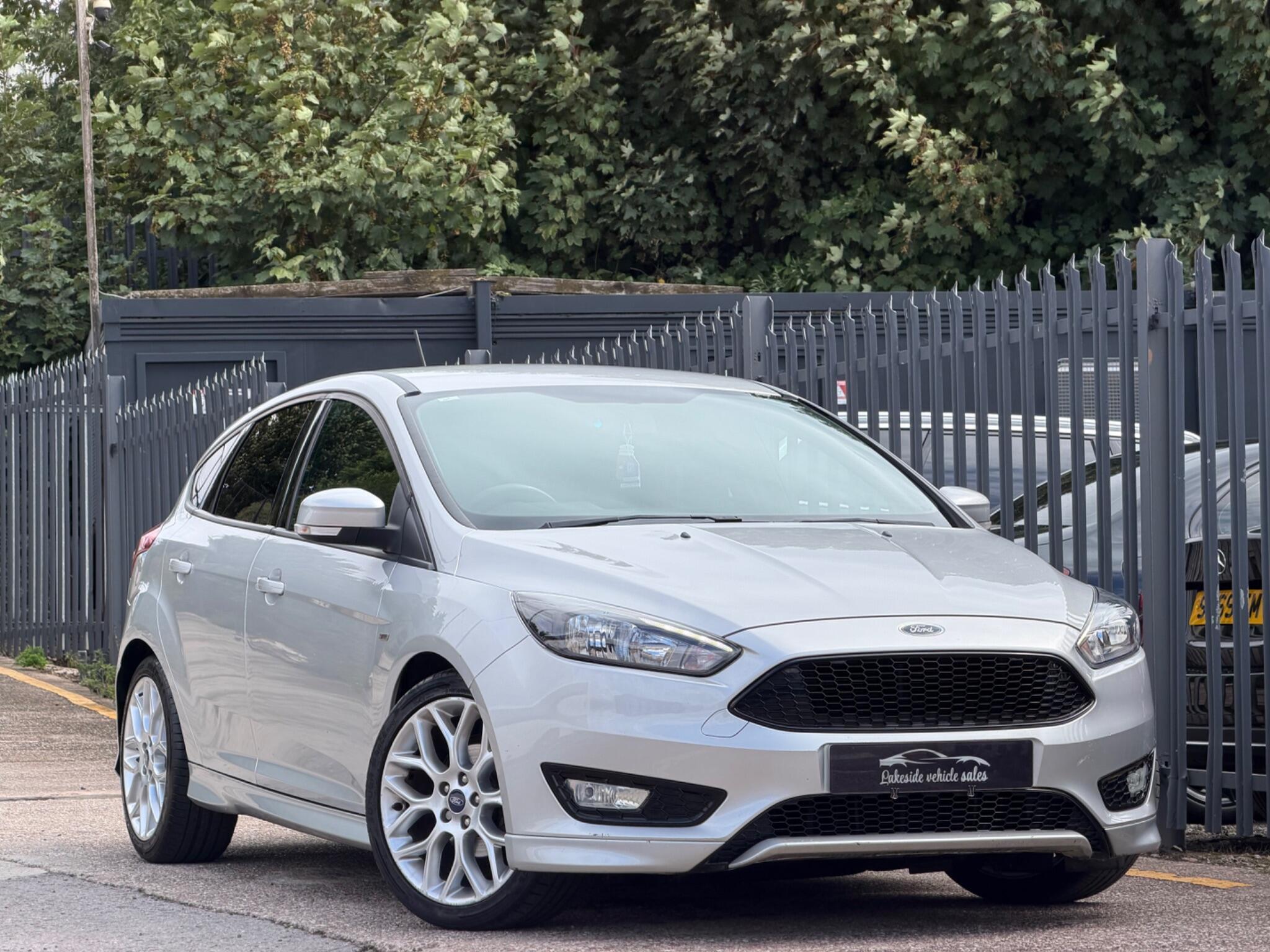 2018 Ford Focus ST-Line