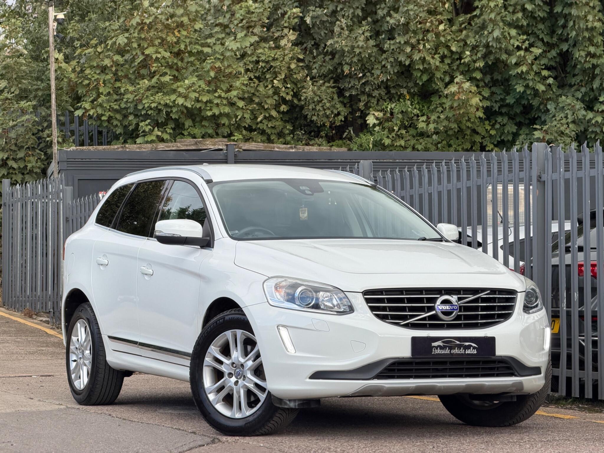 2016 Volvo XC60 SE Lux