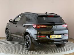 Vauxhall Grandland SH23FBJ
