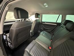 Volkswagen Passat YE70UZH