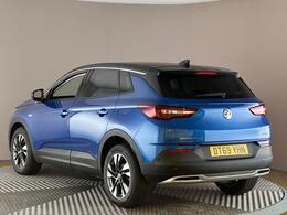 Vauxhall Grandland X DT69YHN