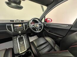 Porsche Macan AE18WBL