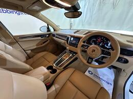 Porsche Macan AR16AEY