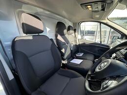 Nissan Primastar SL72YOM