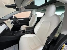 Tesla Model 3 YC21BSV