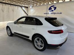 Porsche Macan AR16AEY