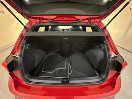 Volkswagen Golf AO22OUP