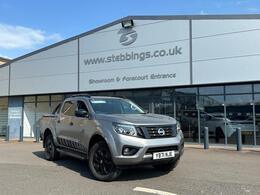NISSAN Navara 