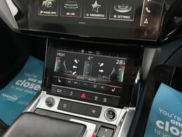 Audi e-tron NL70UPZ