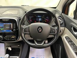 Renault Captur AU19SRZ