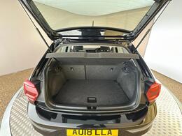 Volkswagen Polo AO18LLA
