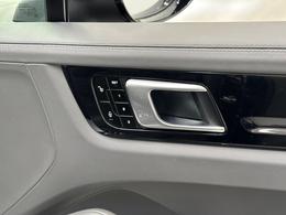 Porsche Cayenne AK18UXX