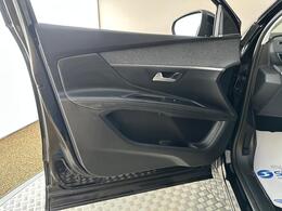 Peugeot 3008 MJ17EHF