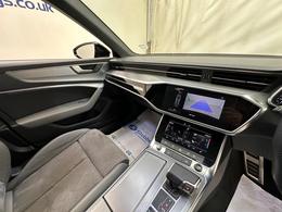 Audi A6 Avant YM21KLO
