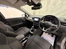Renault Captur NL22YHZ