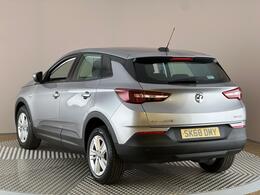 Vauxhall Grandland X SK68DMY