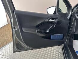 Peugeot 208 GN66YMF