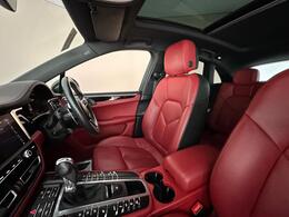 Porsche Macan AO20ZJJ