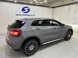 Mercedes-Benz GLA LR69ZXJ