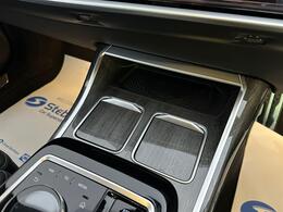 BMW i7 YF73FKE