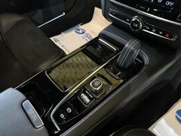 Volvo S90 YO21MJJ