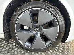 Tesla Model 3 AF72VMX