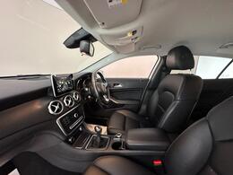 Mercedes-Benz GLA YG68UZR